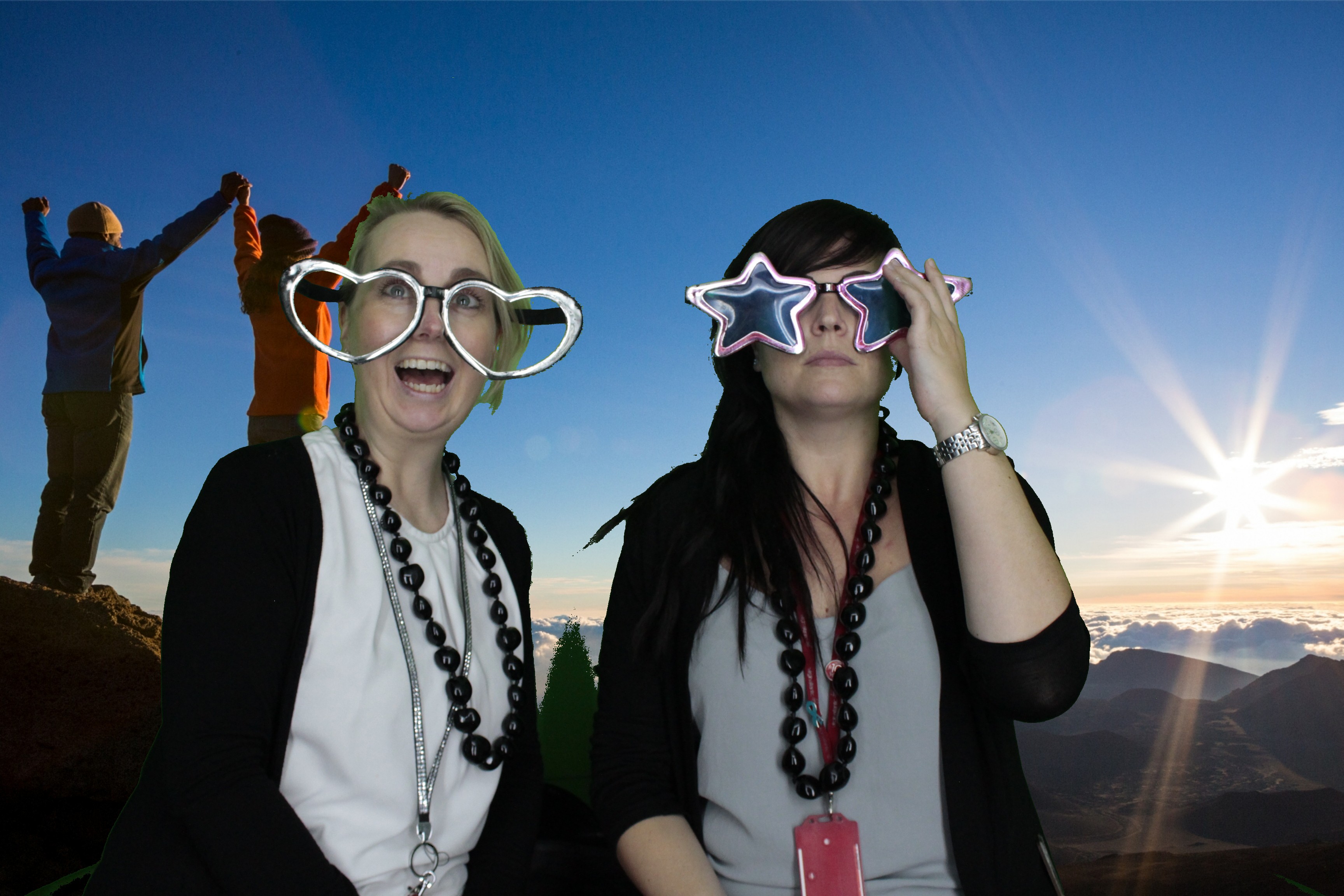 Hawaii Theme Virgin Holidays | View more photos from the event at gallery.myphotoboothexperience.co.uk/u/MyPhotoBoothExperienceLtd/Hawaii-Theme-Virgin-Holidays